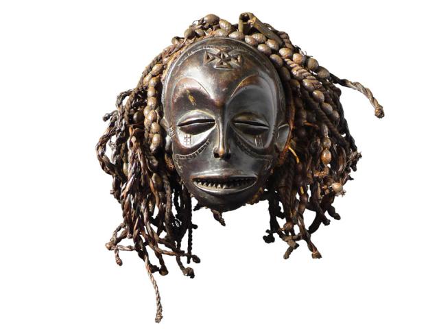 Últimos días para disfrutar de 'Negro. Arte centroafricano' en Casa África