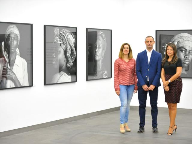 El Cabildo y Casa África inauguran la muestra  'Mujeres del Congo', una denuncia contra la violencia sexual