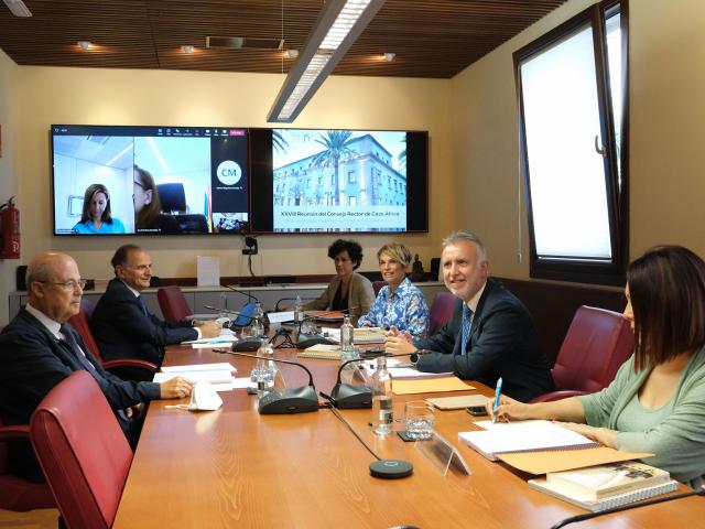 Casa África celebra su Consejo Rector, con un reconocimiento al proyecto "Enseñar África" y la renovación de su director general