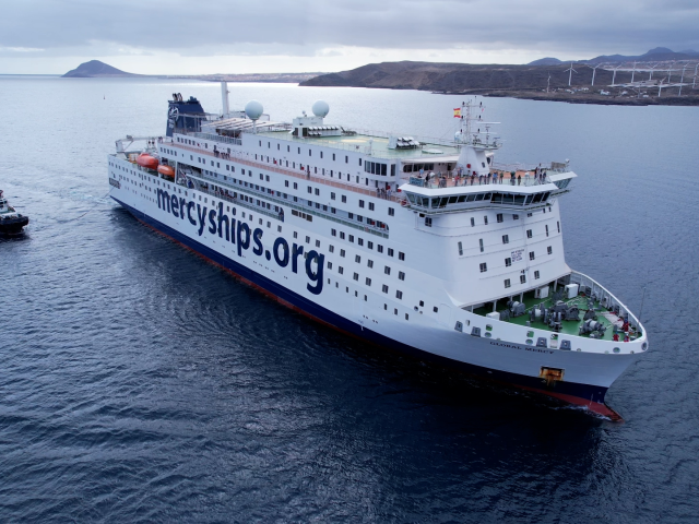 El mayor buque hospital civil del mundo, el Global Mercy®, ha llegado a Tenerife